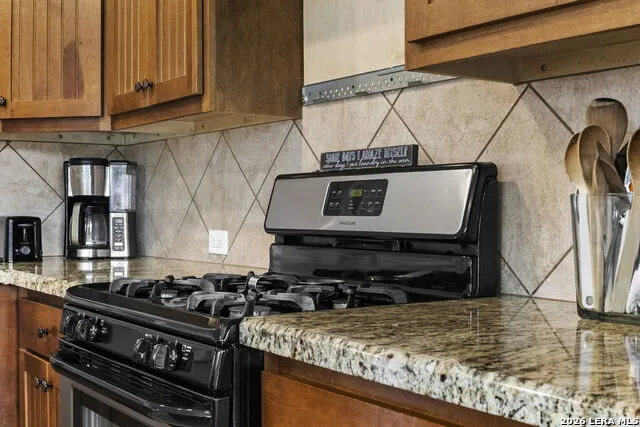 294 Mustang Pass Bandera, TX 78003