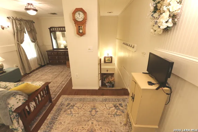 1657 County Road 124 Floresville, TX 78114