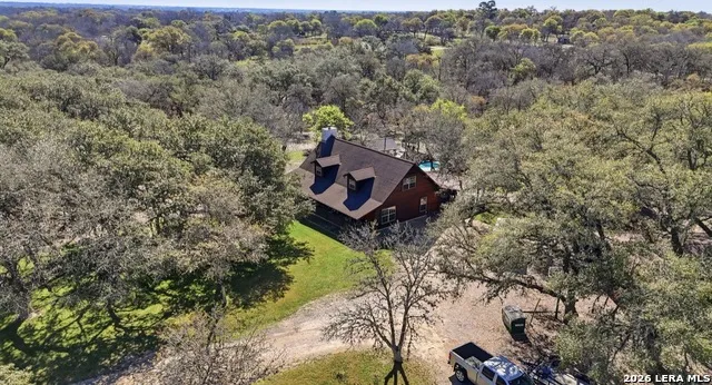 828 SHADY GROVE LN Adkins, TX 78101