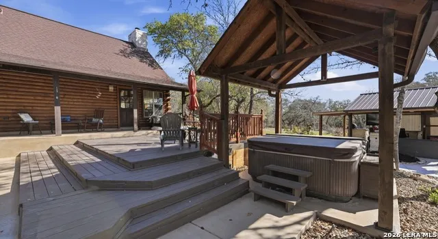 828 SHADY GROVE LN Adkins, TX 78101