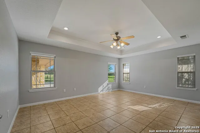2387 Fm 537 Floresville, TX 78114