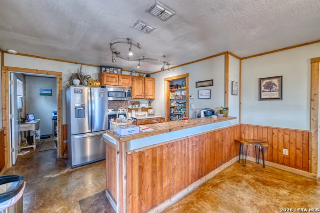 247 Marsh Uvalde, TX 78801