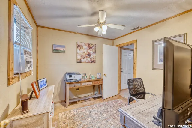 247 Marsh Uvalde, TX 78801