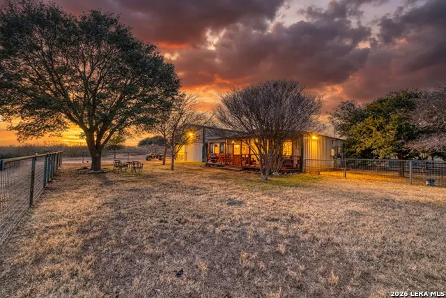247 Marsh Uvalde, TX 78801