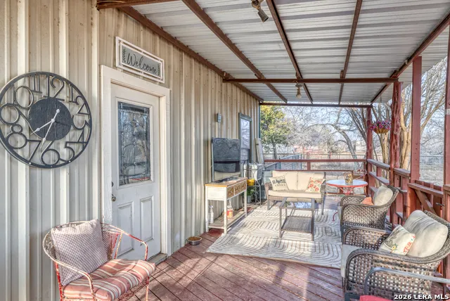 247 Marsh Uvalde, TX 78801