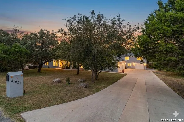 21927 PARK VIEW DR Garden Ridge, TX 78266