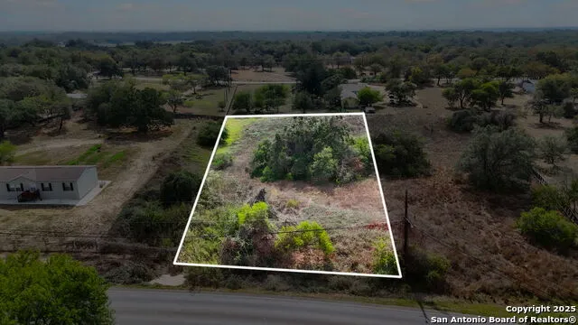 3810 New Mathis Elmendorf, TX 78112