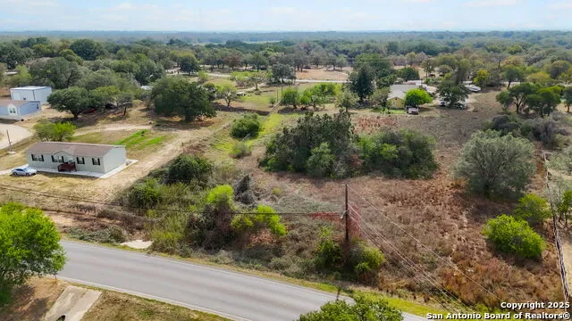 3810 New Mathis Elmendorf, TX 78112