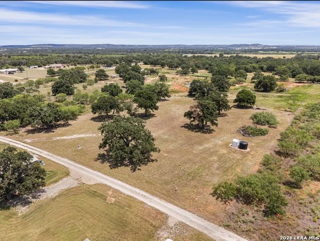 77 EWALD LN Fredericksburg, TX 78624