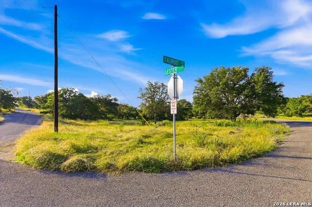 189 Taurus Ln Junction, TX 76849