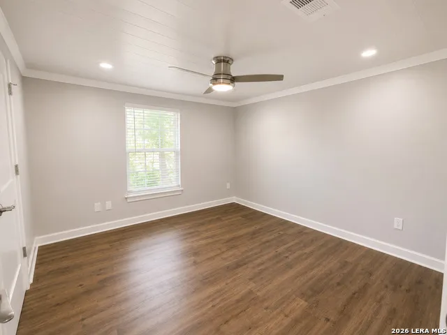 431 GRAVEL ST Seguin, TX 78155