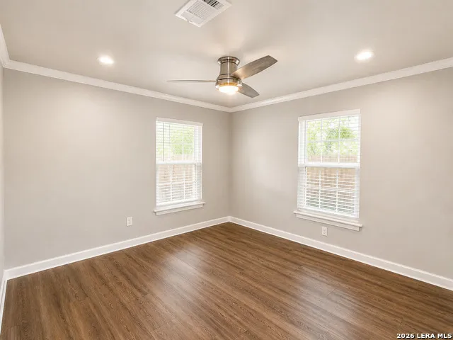 431 GRAVEL ST Seguin, TX 78155