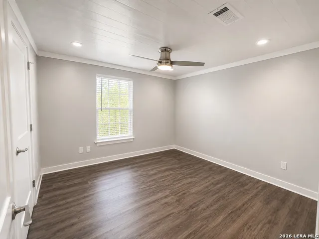 431 GRAVEL ST Seguin, TX 78155