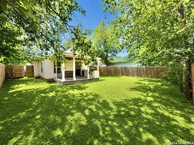 431 GRAVEL ST Seguin, TX 78155