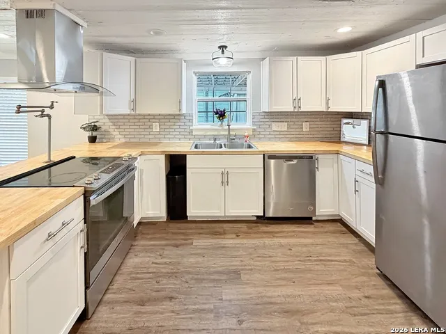 431 GRAVEL ST Seguin, TX 78155