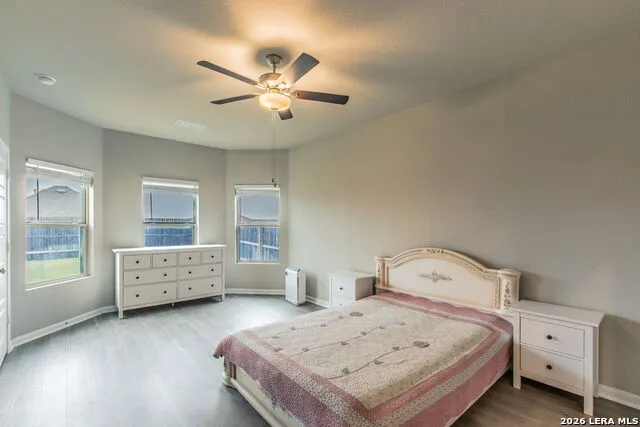 7045 Vista Loop Live Oak, TX 78233
