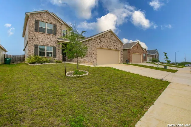 7045 Vista Loop Live Oak, TX 78233