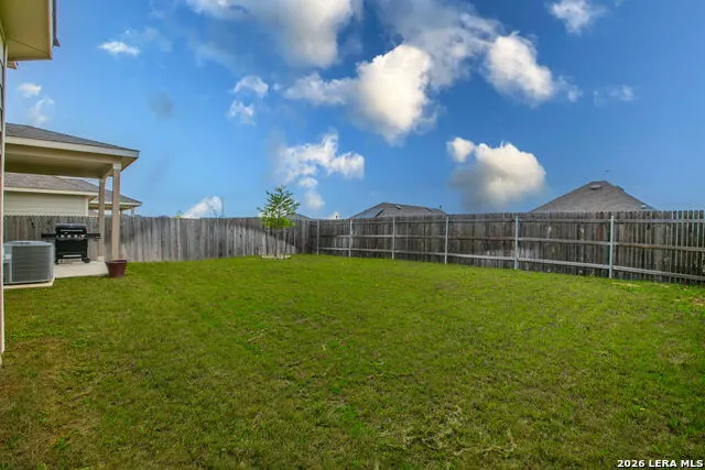 7045 Vista Loop Live Oak, TX 78233