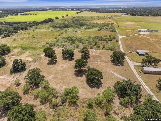 77 EWALD LN Fredericksburg, TX 78624