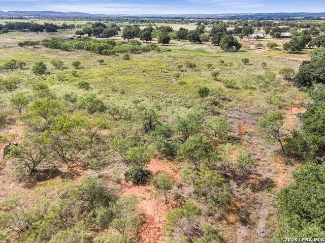77 EWALD LN Fredericksburg, TX 78624