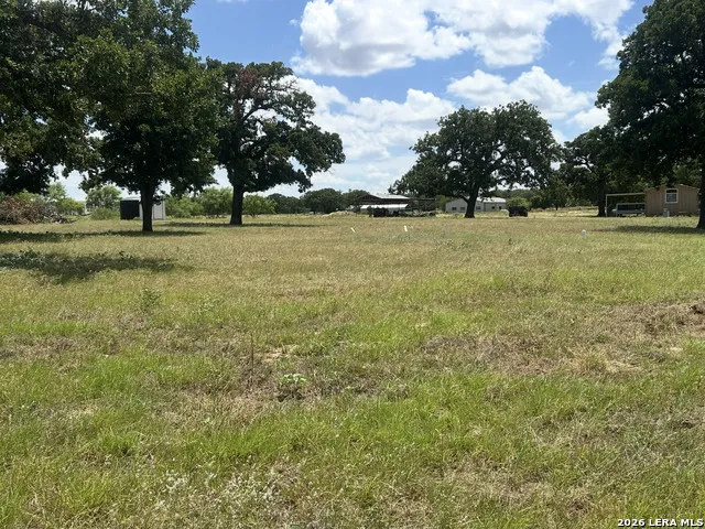 77 EWALD LN Fredericksburg, TX 78624