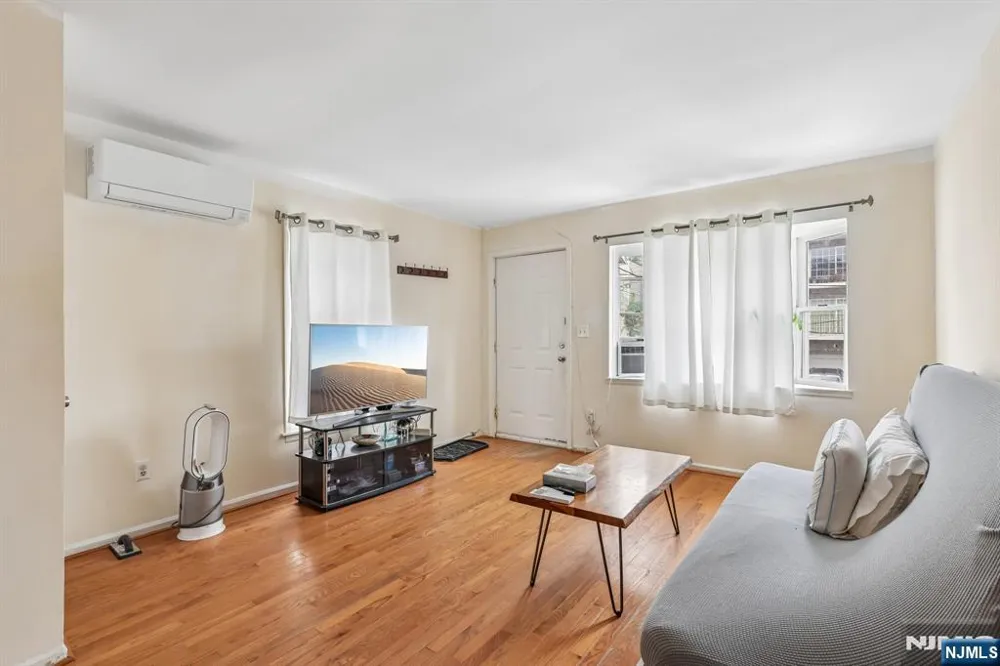22 Hecker Street Newark, NJ 07103