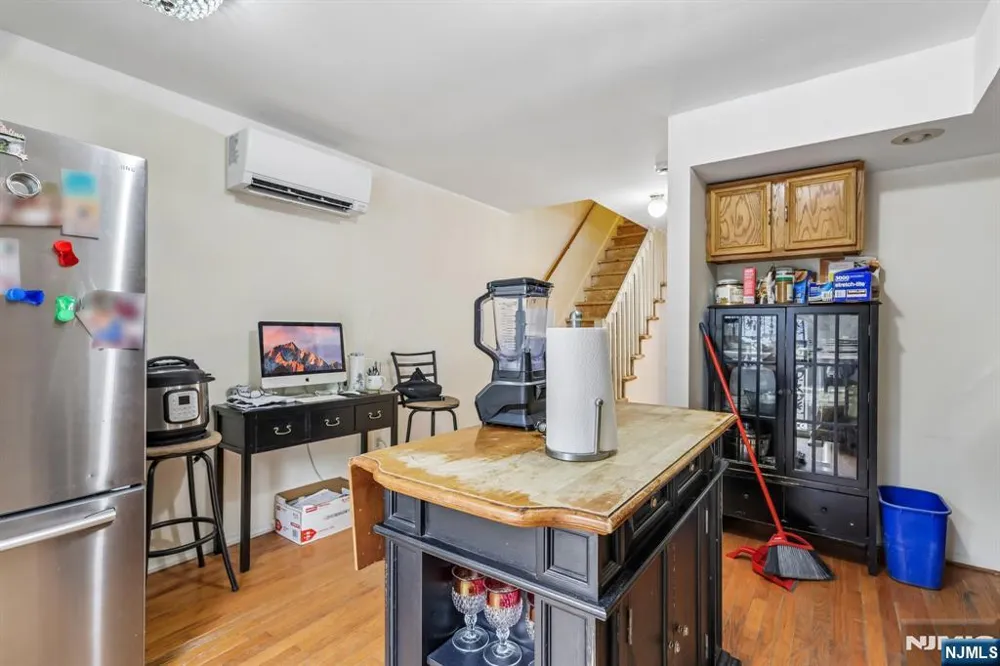 22 Hecker Street Newark, NJ 07103