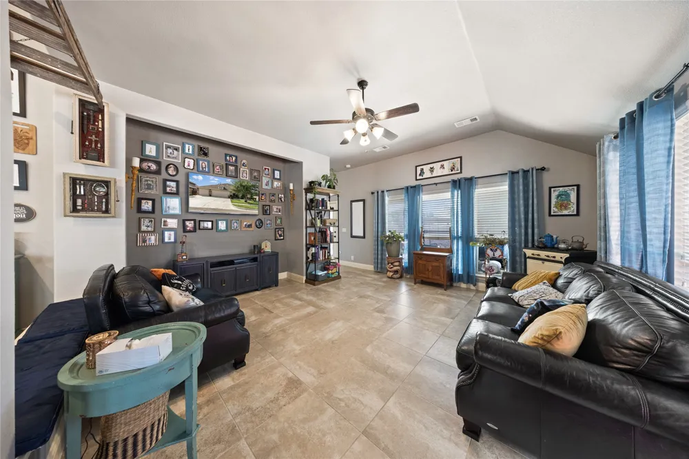 949 Mangrove Drive Fate, TX 75087
