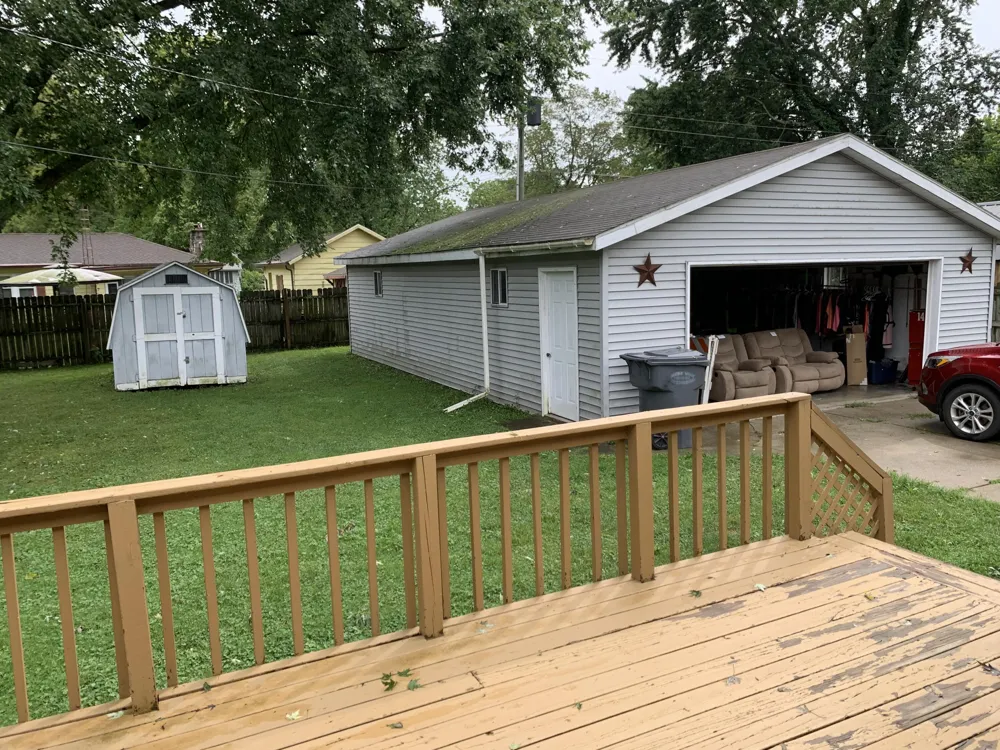 447 Riverside Drive Watervliet City, MI 49098