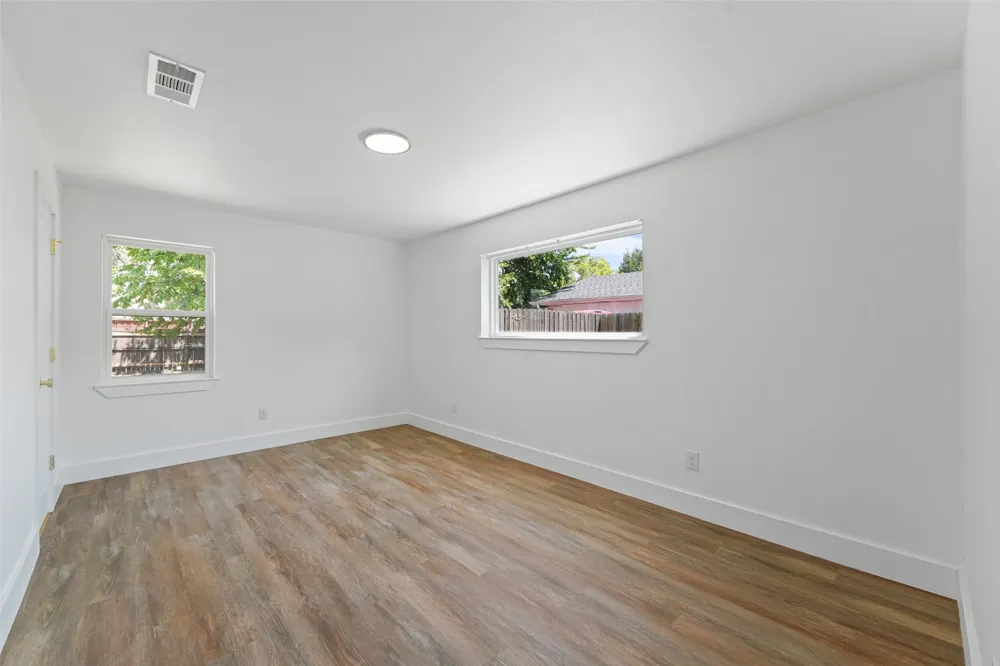 3347 Royal Lane Dallas, TX 75229