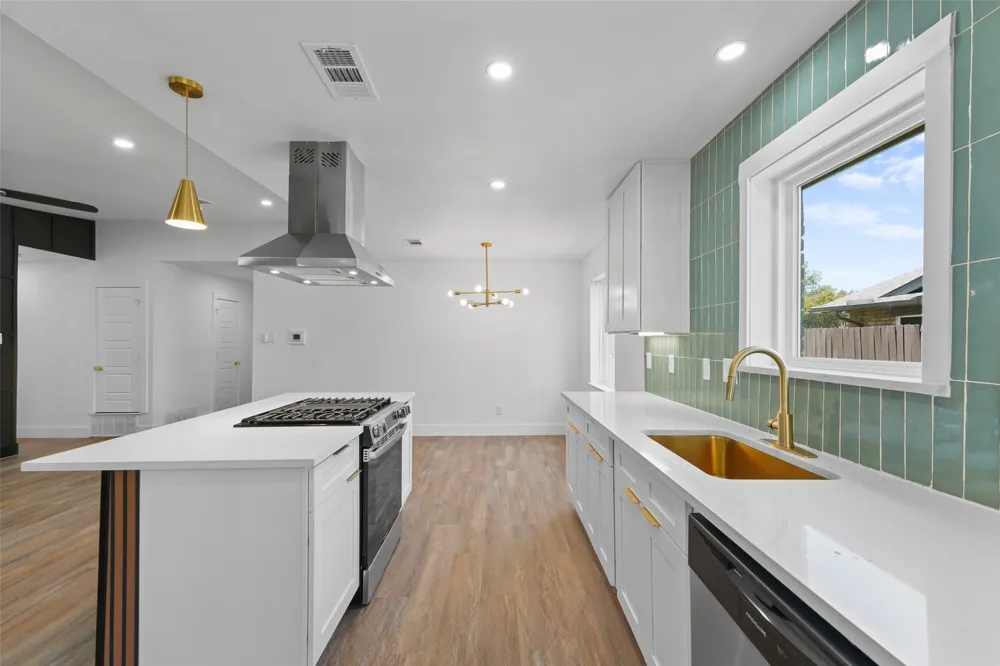 3347 Royal Lane Dallas, TX 75229
