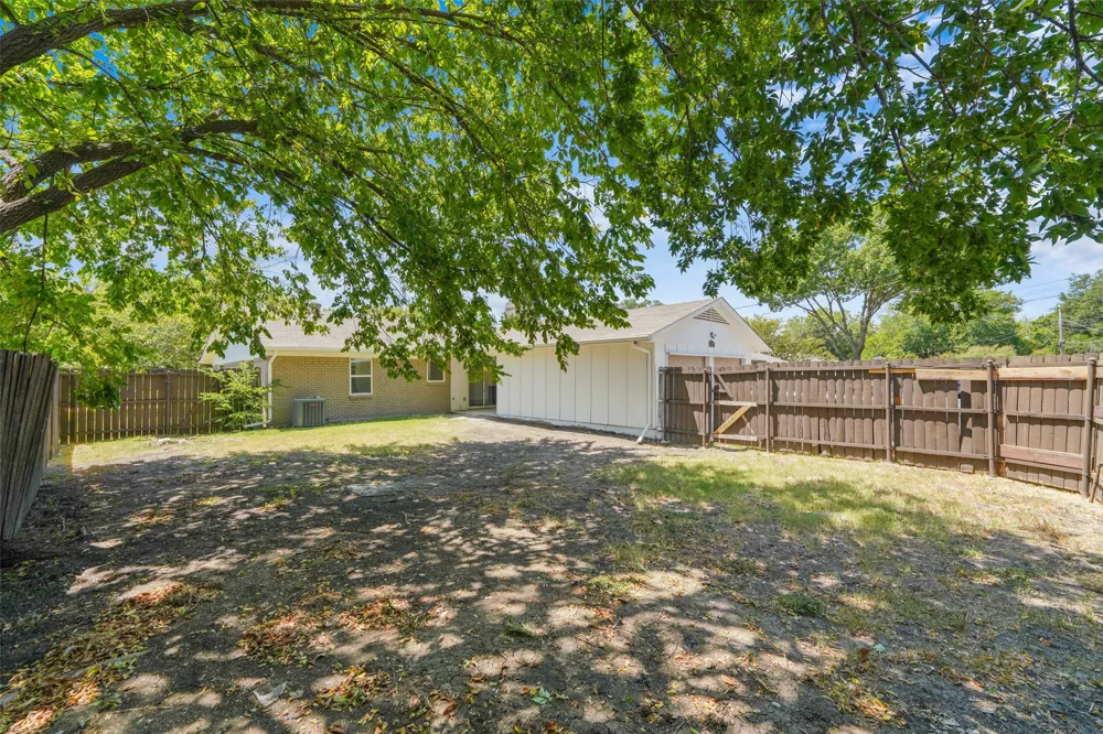 3347 Royal Lane Dallas, TX 75229