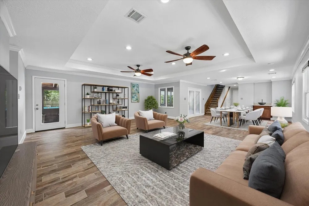 906 Quaker Bend Drive Friendswood, TX 77546