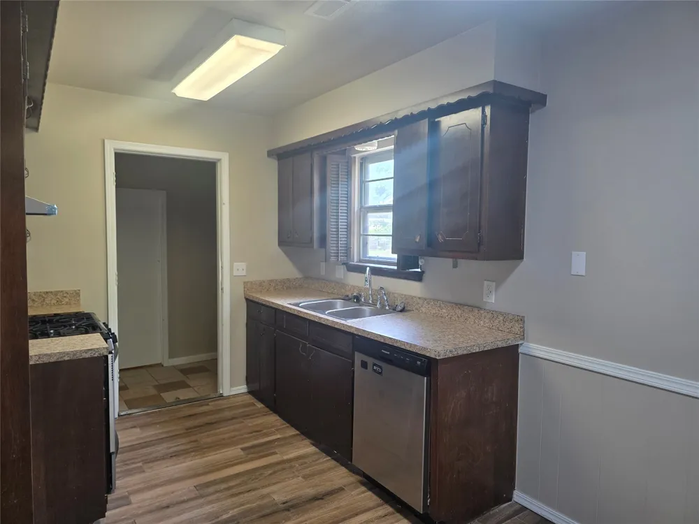 1331 S 124 AVENUE E Tulsa, OK 74128