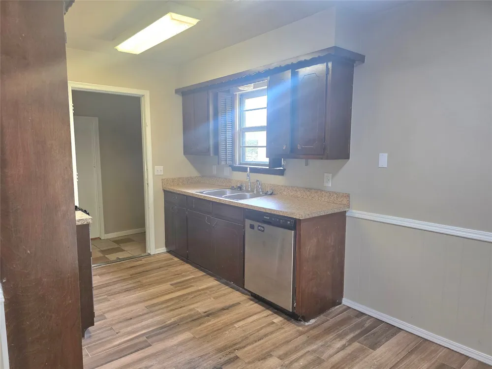 1331 S 124 AVENUE E Tulsa, OK 74128