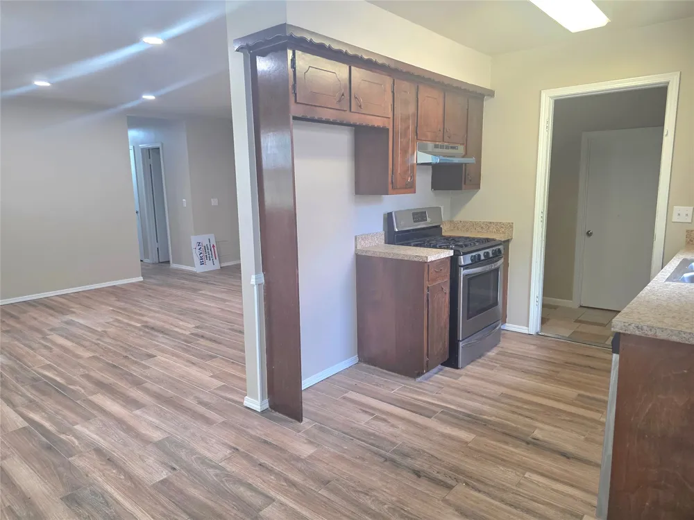 1331 S 124 AVENUE E Tulsa, OK 74128