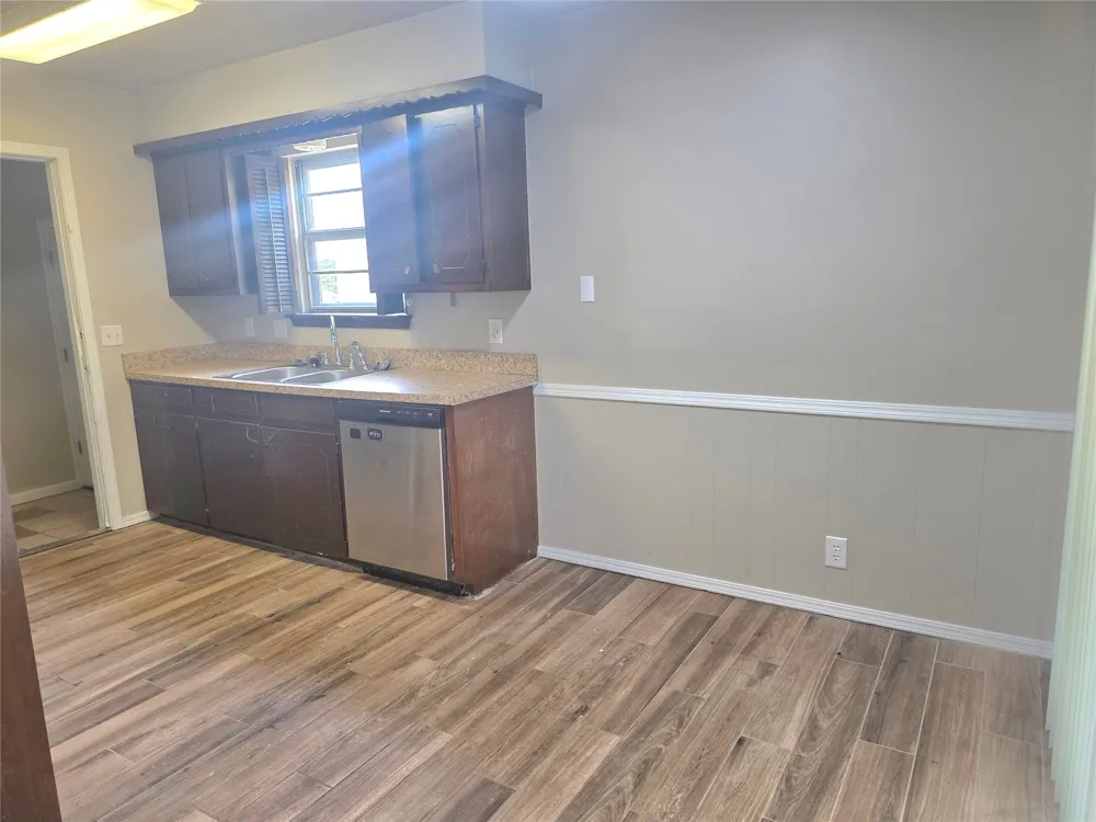 1331 S 124 AVENUE E Tulsa, OK 74128