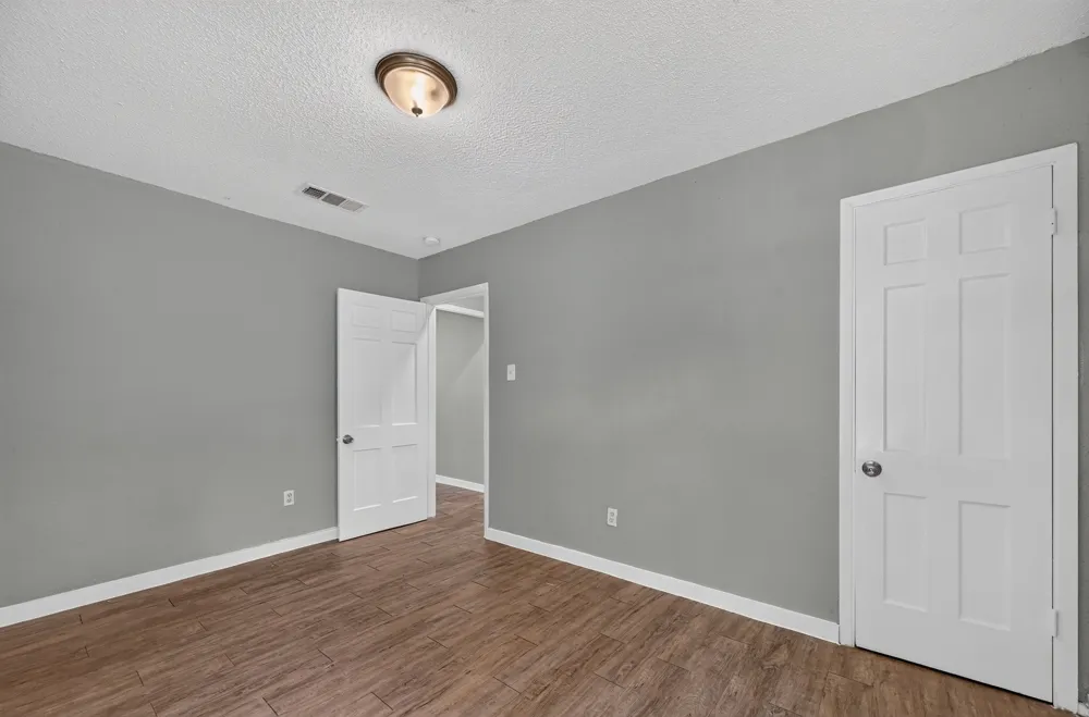 8323 Lapanto Lane Dallas, TX 75227
