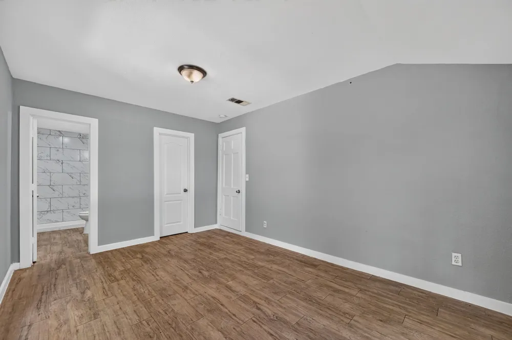 8323 Lapanto Lane Dallas, TX 75227