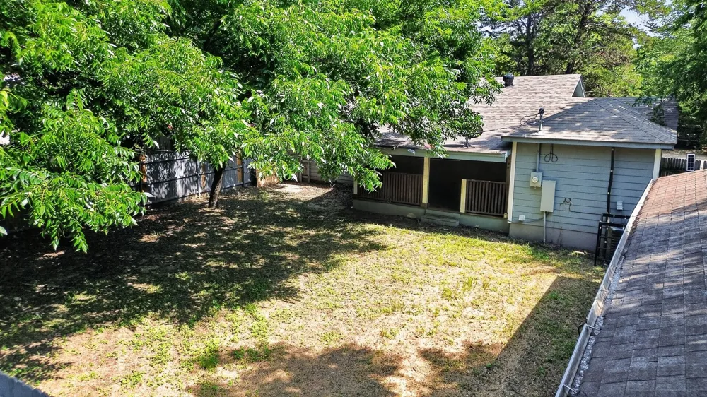 8323 Lapanto Lane Dallas, TX 75227