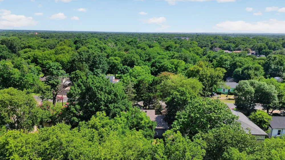 8323 Lapanto Lane Dallas, TX 75227