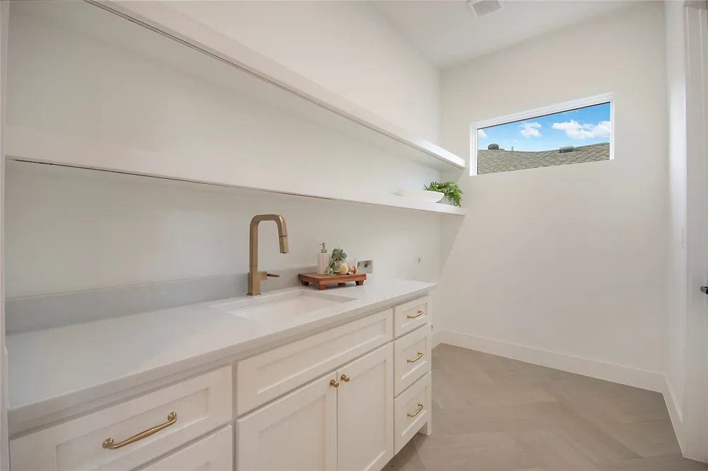 6632 Lockheed Avenue Dallas, TX 75209