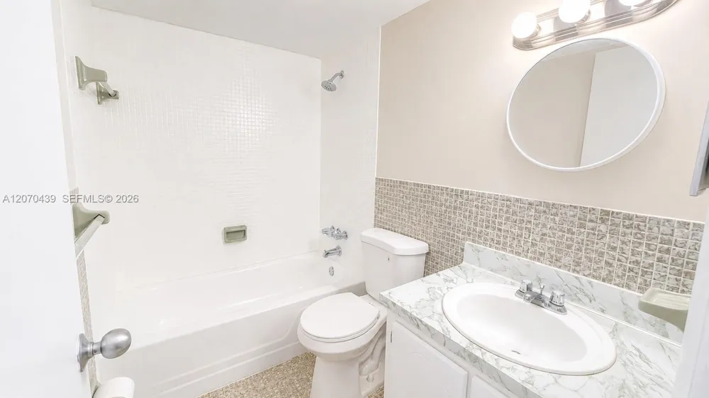 7345 W 4th Ave #402 Hialeah, FL 33014