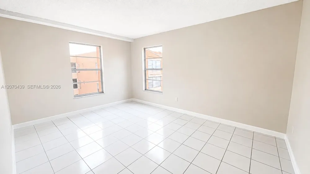 7345 W 4th Ave #402 Hialeah, FL 33014