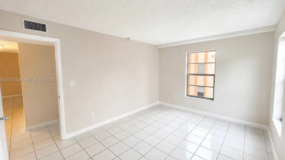 7345 W 4th Ave #402 Hialeah, FL 33014
