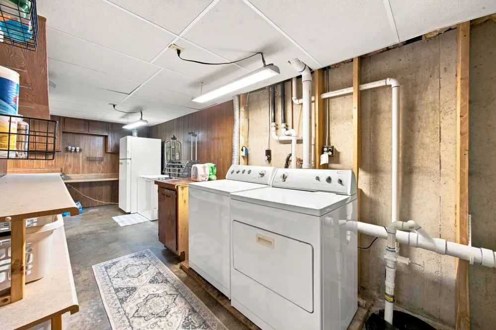 519 Appletree Lane Moorhead, MN 56560