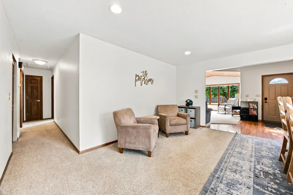 519 Appletree Lane Moorhead, MN 56560