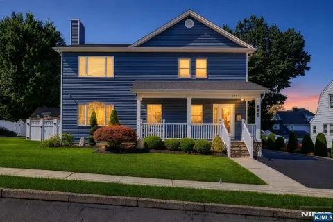238 Walter Avenue