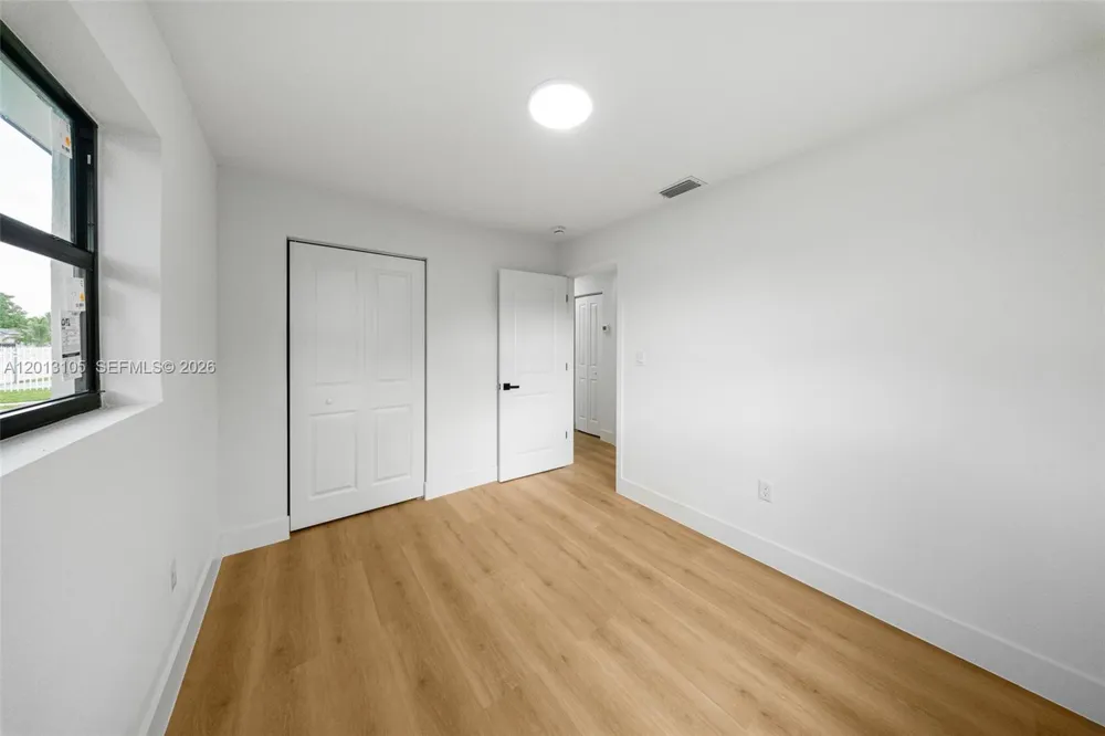 291 NW 184th Ter Miami Gardens, FL 33169