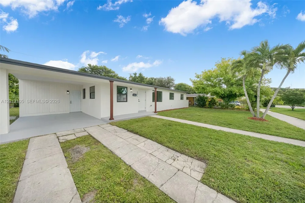 291 NW 184th Ter Miami Gardens, FL 33169